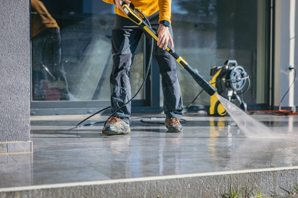 Why Choose Our Certified Pressure Washing Experts for Your Project Needs in Mattoon, IL?