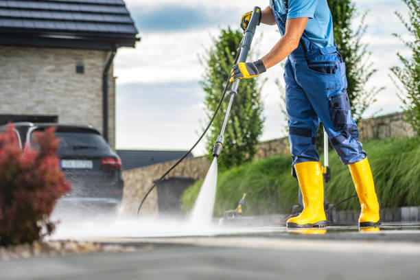 Why Choose Our Certified Pressure Washing Experts for Your Project Needs in Mattoon, IL?